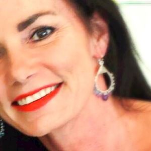 Meet your Posher, Jennifer emma